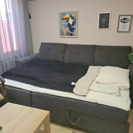 Cozy In The Center *