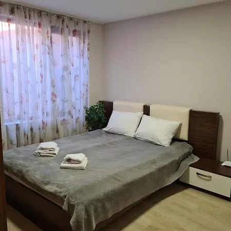 Apartment Cozy In The Center Chissarja